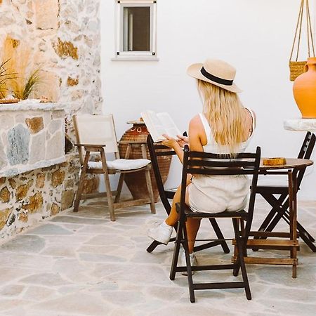Laina Traditional Guest House Aperathos Luaran gambar