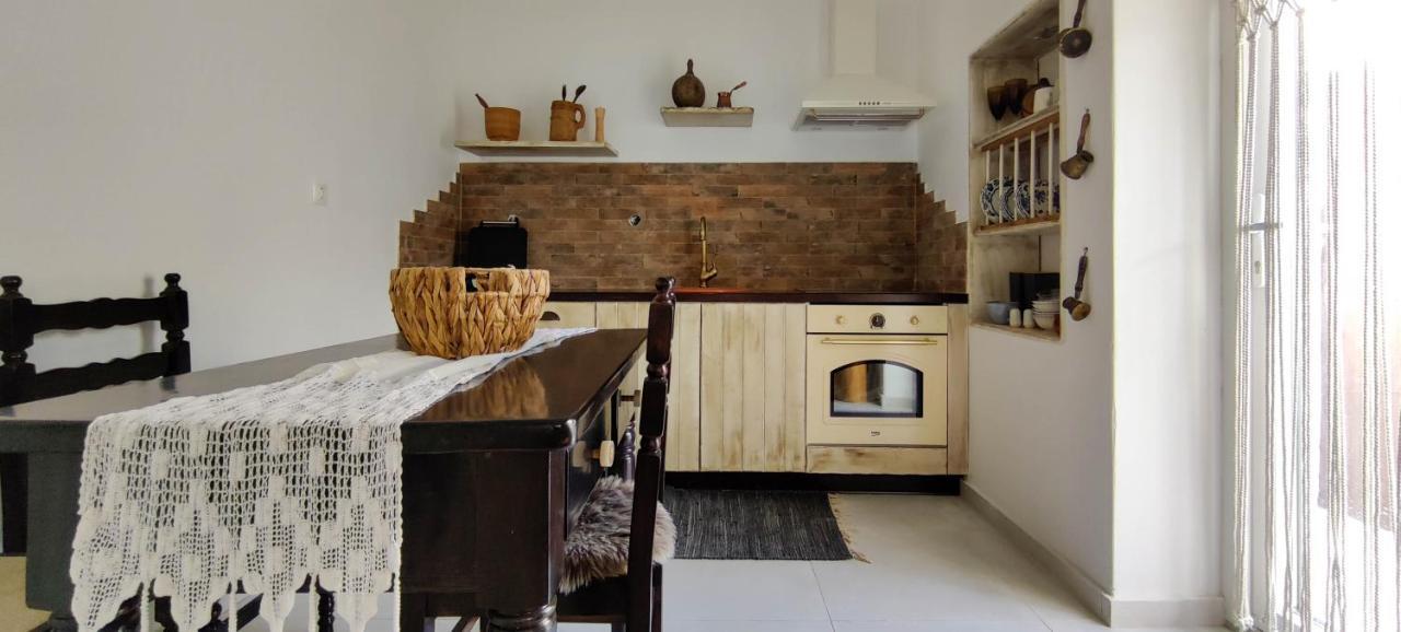 Laina Traditional Guest House Aperathos Luaran gambar