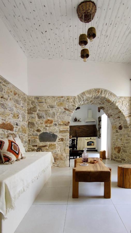 Laina Traditional Guest House Aperathos Luaran gambar